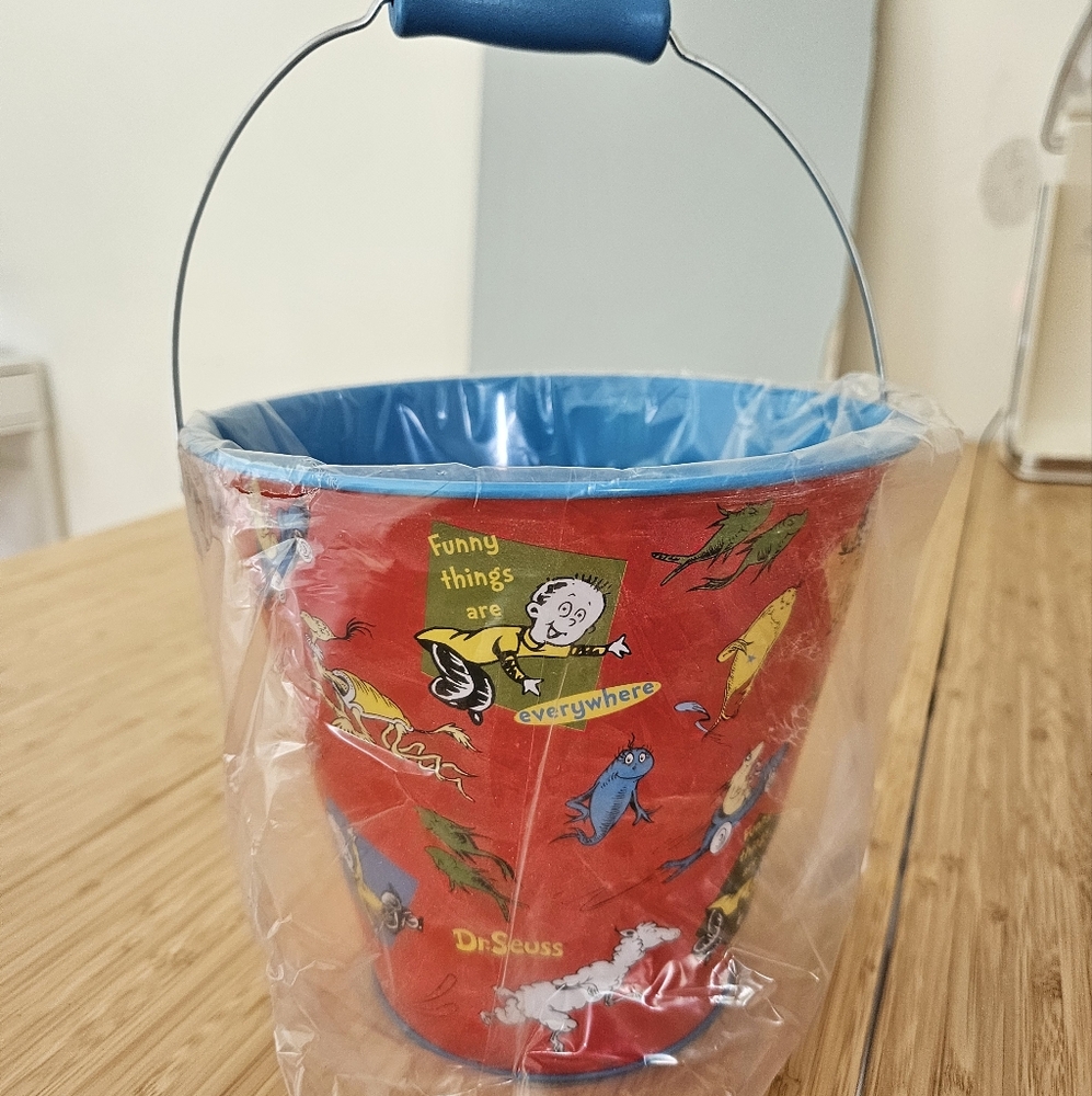 Dr. Seuss Beach Pail and shovel
